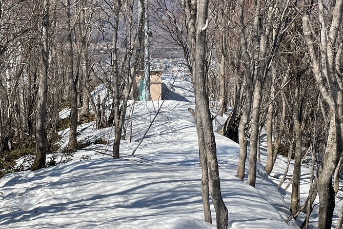 Snowshoeing and Onsen Adventures in a Winter Wonderland -Sapporo. - Equipment and clothing: what you must handle