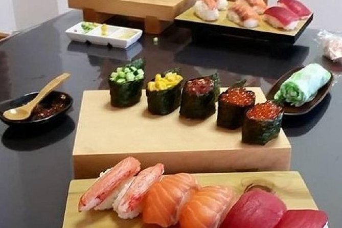 Sushi and Japnese foods cooking class in Osaka - Inside the small home cooking space
