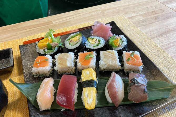 Sushi Class in Osaka Dotonbori - Pressing Osaka-style oshizushi