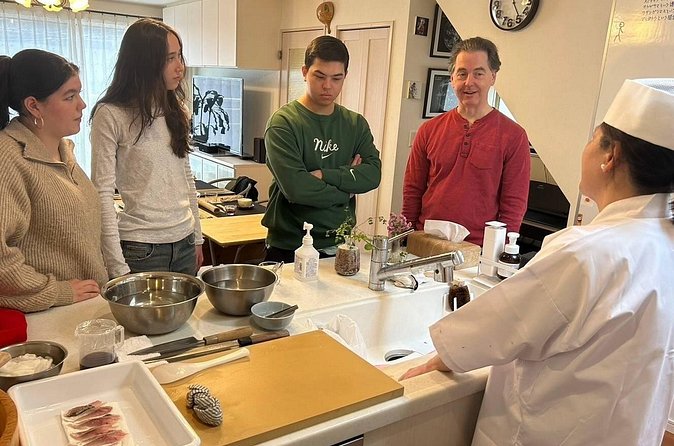 Sushi Cooking Class: AKEMI's SUSHiKiTCHEN in Tokyo - Who will enjoy this sushi class most?