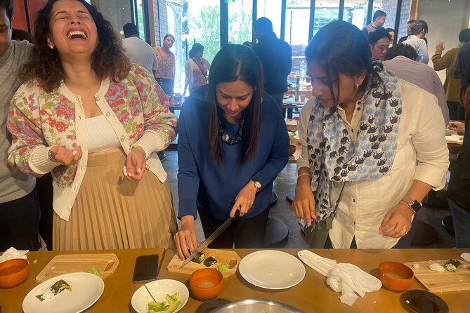 Taisho Sushi Making Class in Tokyo - Finishing the meal with sushi etiquette