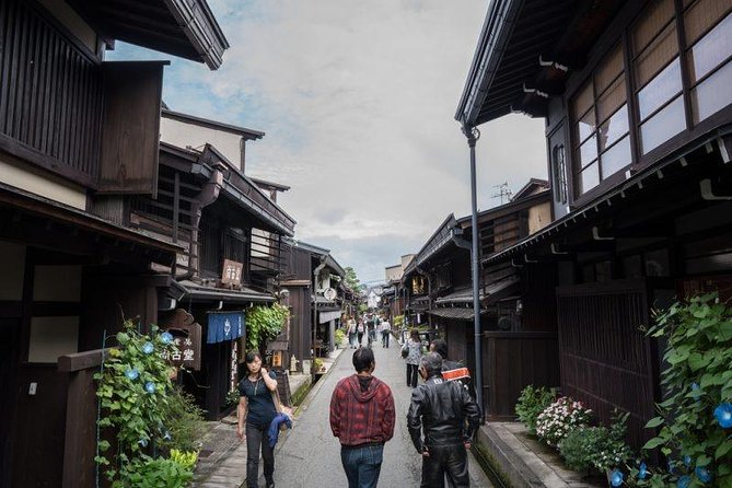Takayama Half-Day Private Tour with Government Licensed Guide - Hida Folk Village and traditional mountain homes
