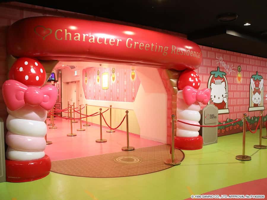 Tama: Sanrio Puroland Entry Ticket for Non-Japanese Citizens - Shows and performances that shape the day