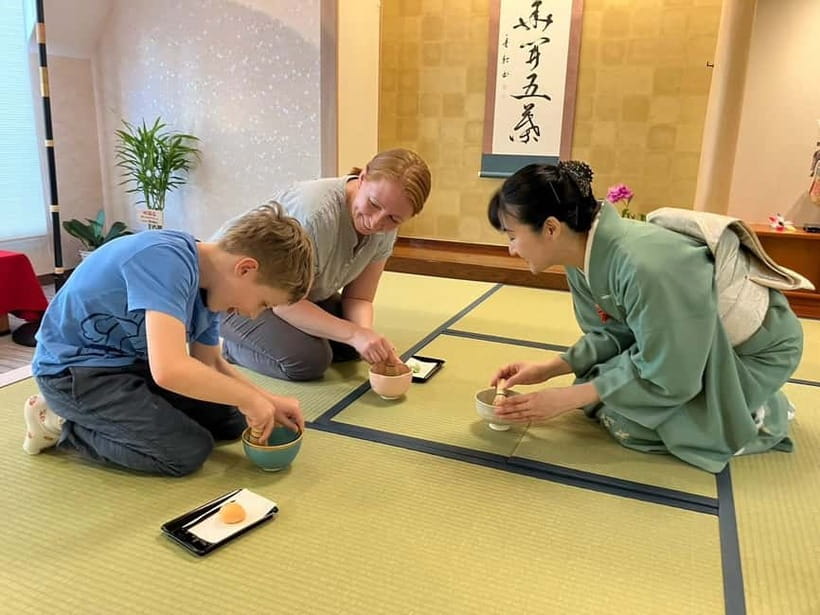 Tea ceremony experience in Japanese-style room 60min - A quiet room with excellent photo opportunities