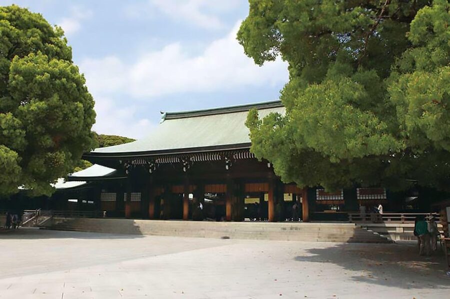 Tokyo: 1 Day Bus Tour with Meiji-Jingu,Odaiba,lunch&Skytree - Buffet Lunch at Villa Fontaine Grand Haneda