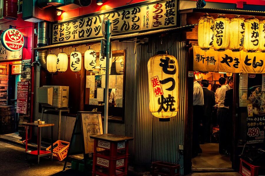 Tokyo: 3-Hour Food Tour of Shinbashi at Night - Meeting the guide beside Shinbashi’s steam engine
