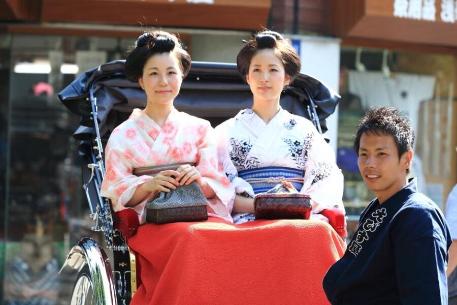 Tokyo: Asakusa Sightseeing Tour by Rickshaw - Temples, shrines, and everyday rituals