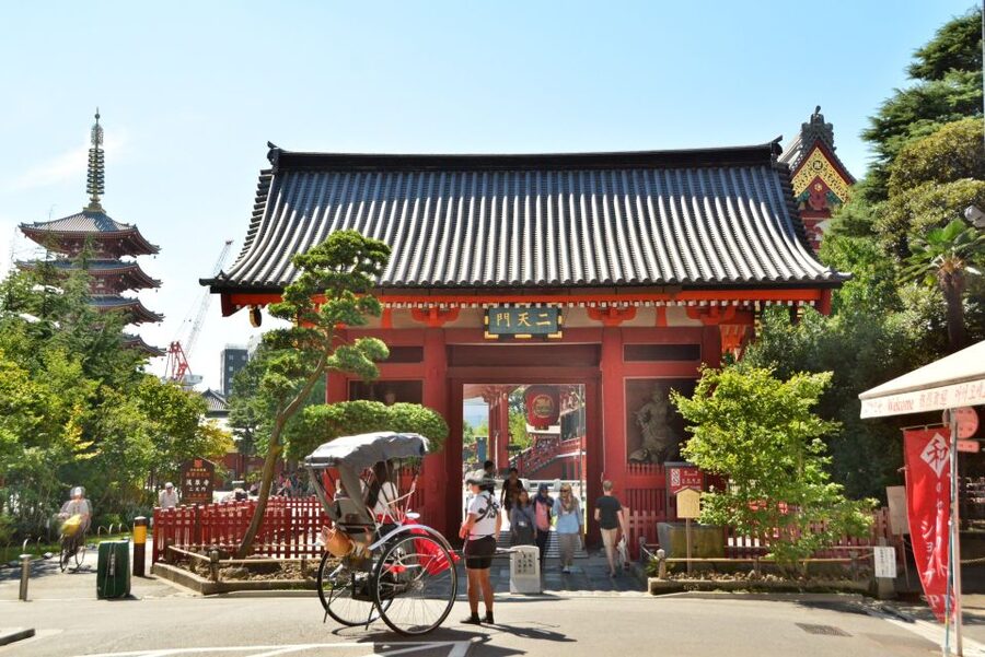 Tokyo: Asakusa Sightseeing Tour by Rickshaw - Hanayashiki and Denpoin Street