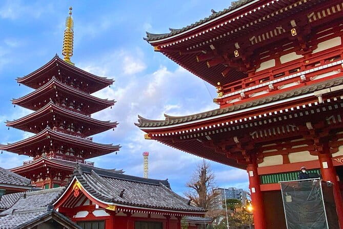 Tokyo Asakusa Temple & Shrine Walking Tour with Local Guide - Why Asakusa works so well for a short walking tour