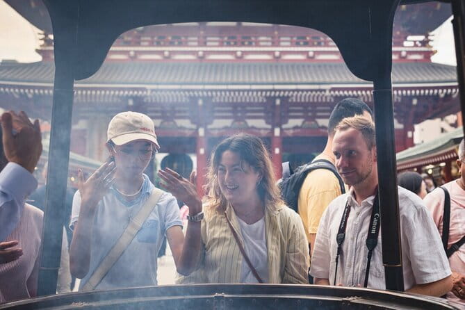 Tokyo Asakusa Temple & Shrine Walking Tour with Local Guide - Sensoji Temple, Tokyo’s best-known Buddhist stop