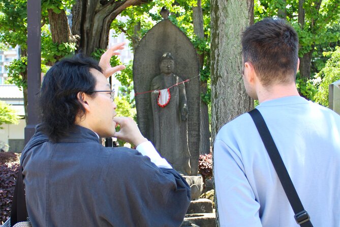 Tokyo: Asakusa Walking Tour with Japanese Comedian - Why Ryo’s style changes the walk