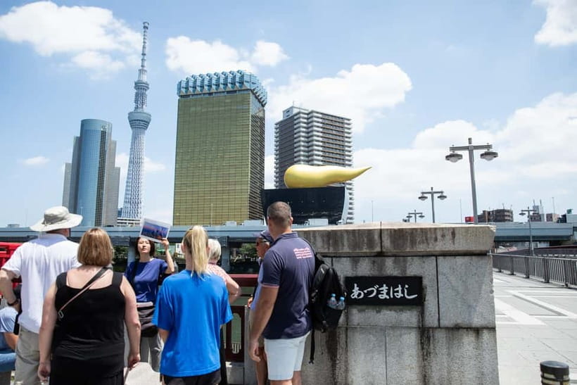 Tokyo: Asakusa Walking Tour with Sensoji Temple Visit - Guide quality and group experience