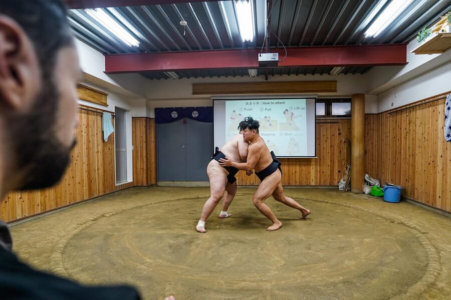 Tokyo: Authentic Sumo Wrestling Experience with Lunch - Photos, handprints, and the merchandise question