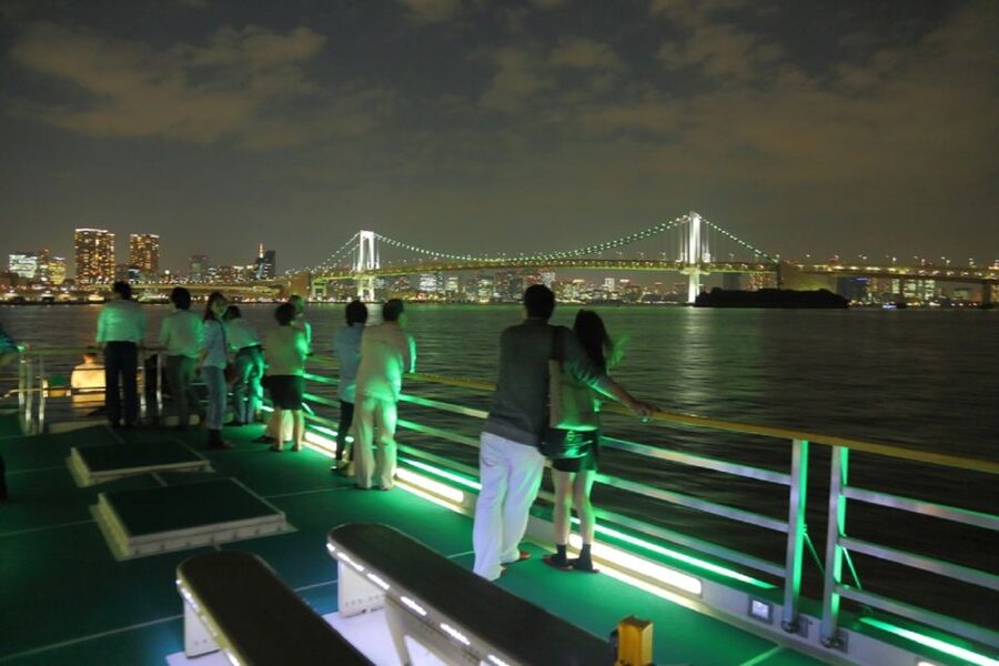 Tokyo Bay: Traditional Japanese Yakatabune Dinner Cruise - Key points to know before you book