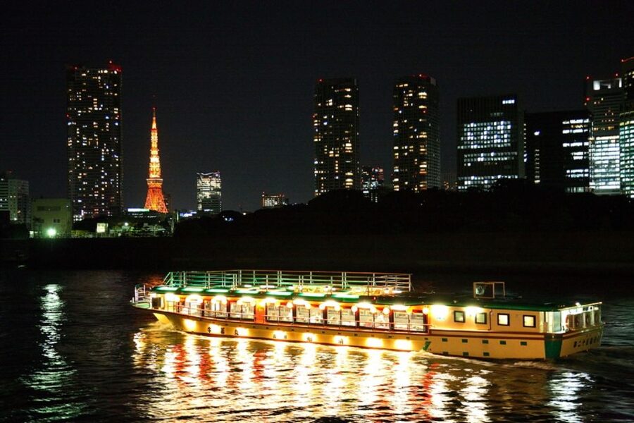 Tokyo Bay: Traditional Japanese Yakatabune Dinner Cruise - Why a Yakatabune is a special Tokyo evening
