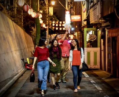 Custom Hidden Gems & Highlights Tour with Local Guide