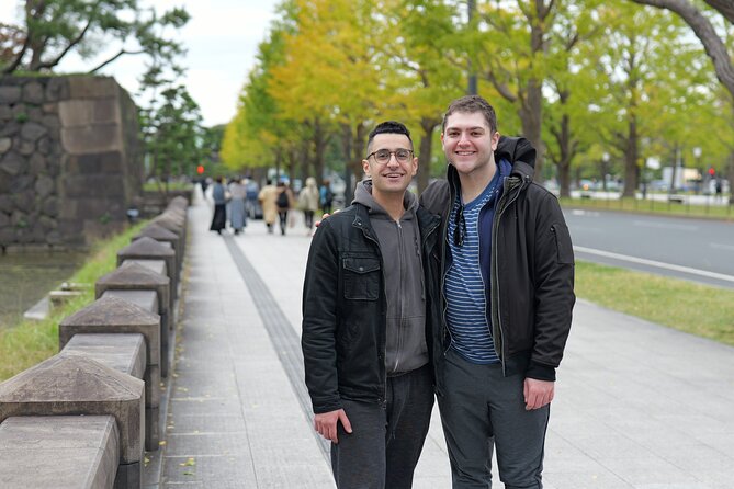 Tokyo Customized Private Walking Tour With Local Guide - What a two-hour or full-day tour feels like