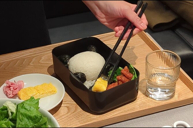 Tokyo Cute Bento Cooking Class – Make a Kawaii Character Lunchbox - Arriving at the Akasaka basement studio