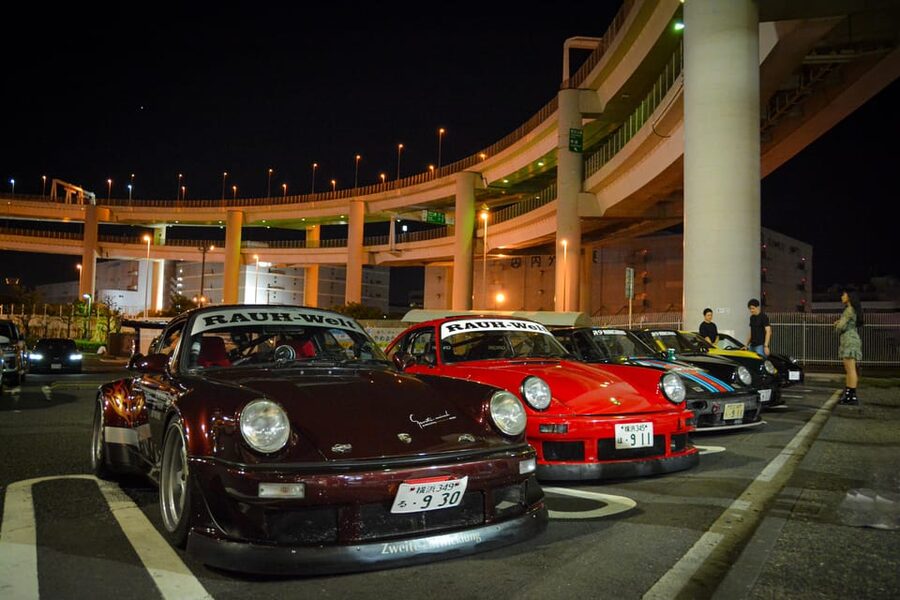 Tokyo: Daikoku JDM Car Meet Tour + LibertyWalk & Autobacs! - Meeting near Shibuya and settling into the vehicle