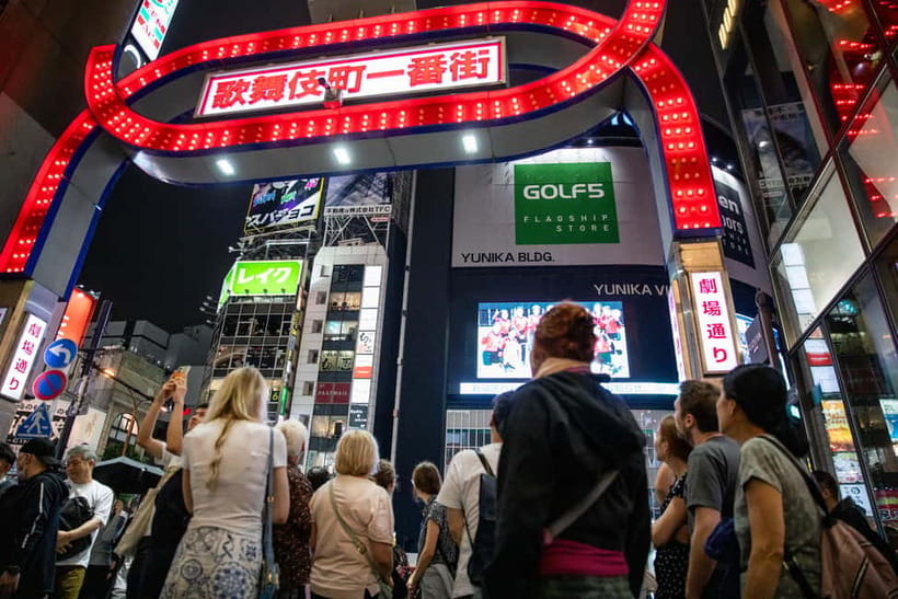 Tokyo: Dark Side of Tokyo Shinjuku Red Light Walking Tour - What this Shinjuku night walk is really about