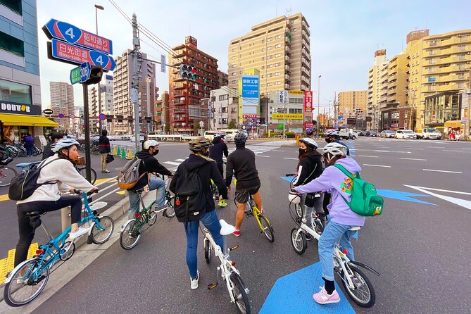 Tokyo downtown bicycle tour Tokyo Backstreets Bike Tour - Yamamotoya and the first taste of sakuramochi