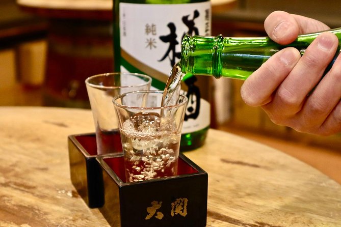 Tokyo: Food Tour in Ueno with 10+ Tastings of Japanese Classics - Starting at Ueno Station and the Market Streets