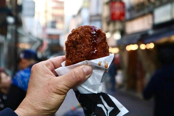Tokyo: Food Tour in Ueno with 10+ Tastings of Japanese Classics - Ueno Park: A Green Pause Between Bites