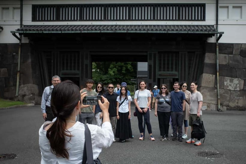 Tokyo: Imperial Palace East Gardens Walking Tour - Key points to know before you book