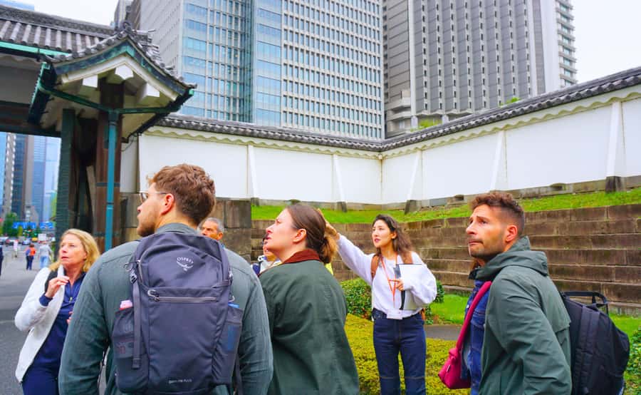 Tokyo: Imperial Palace, the history of Japan (ENGLISH GUIDE) - Gardens, Trees, and the Palace’s Quiet Side