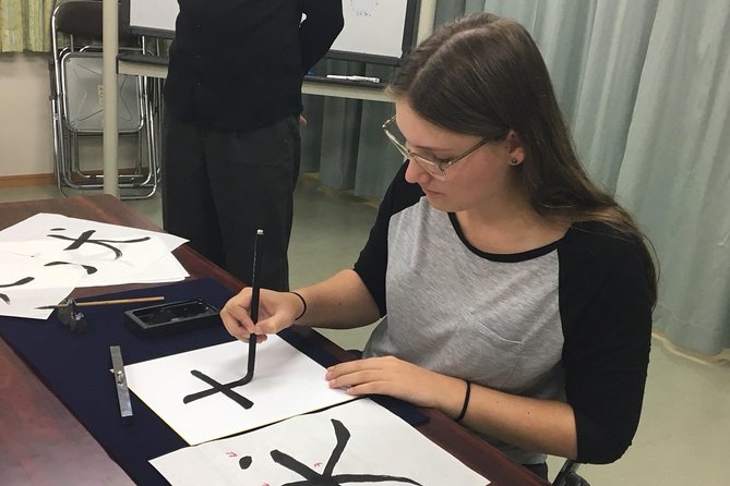 Tokyo Japanese Calligraphy Experience with a Master Artist - Price, Timing, and Practical Value