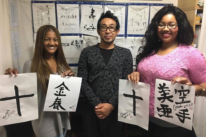 Tokyo Japanese Calligraphy Experience with a Master Artist - Who Will Get the Most From This Class