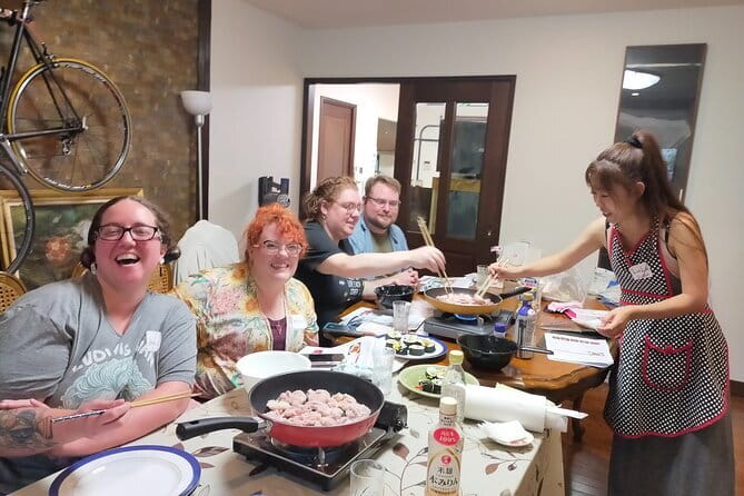 Tokyo Keen Japanese Knife and Sashimi Workshop - Watching the sashimi cutting demonstration