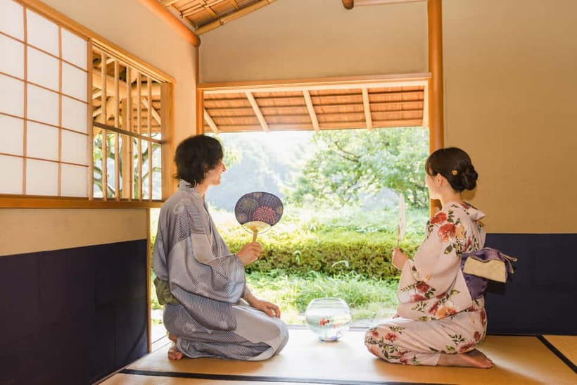 Tokyo: Kimono Rental inside Shinjuku Gyoen National Garden - About 60 to 90 Minutes of Dressing and Hair Styling