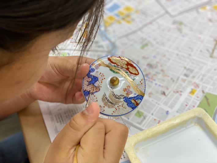 Tokyo: Kintsugi Art Repair Workshop - A quiet class with close instruction
