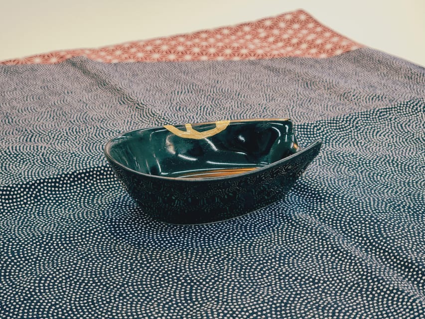 Tokyo: Kintsugi Art Repair Workshop - The 90-minute kintsugi process
