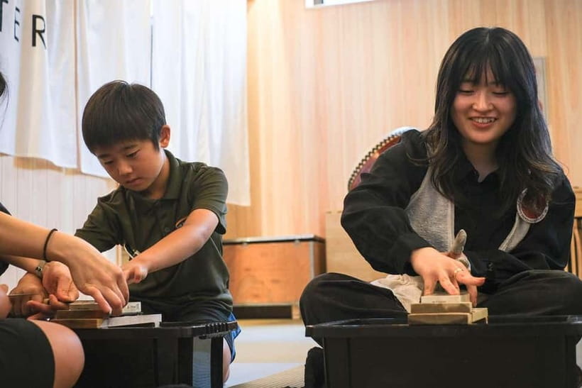 Tokyo: Knife Making Workshop (Sharpening, Engraving) - Choosing the blade and learning the sharpening motion