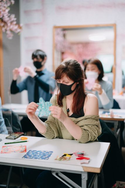 Tokyo: Learn Traditional Origami with a Local - Meeting Manami in East Tokyo
