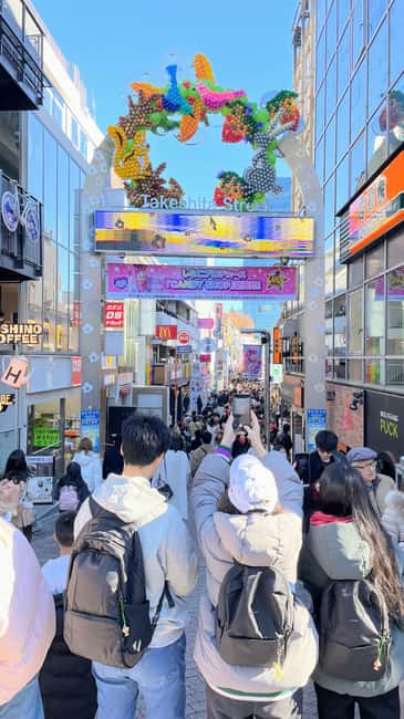 Tokyo: Meiji Jingu, Harajuku, Shibuya, and Shijuku Tour - Shibuya Crossing and one hour in the city center
