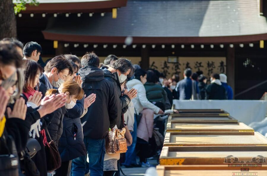 Tokyo: Meiji Jingu, Harajuku, Shibuya, and Shijuku Tour - The guide makes the difference