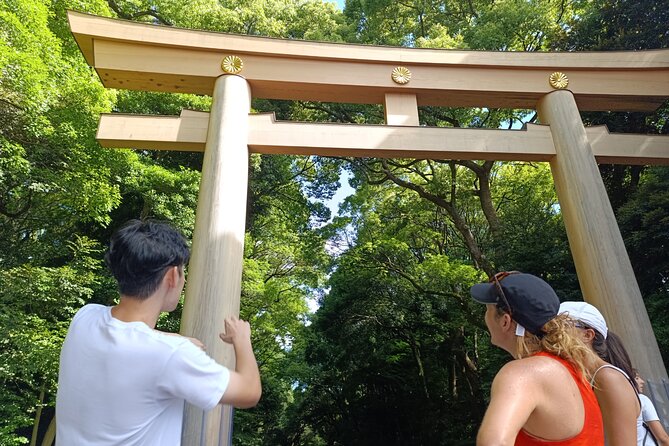 Tokyo: Meiji Shrine and Shinto Culture Walking Tour - Why Meiji Jingu is worth your time