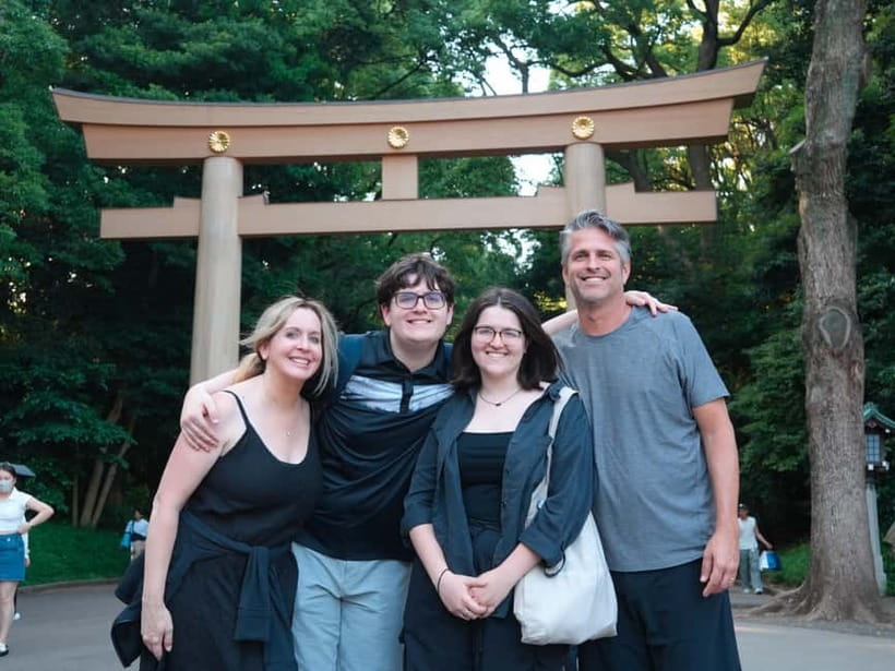 Tokyo Morning Tour: Meiji Shrine, Asakusa & Fish Market - The guides are a major part of the value