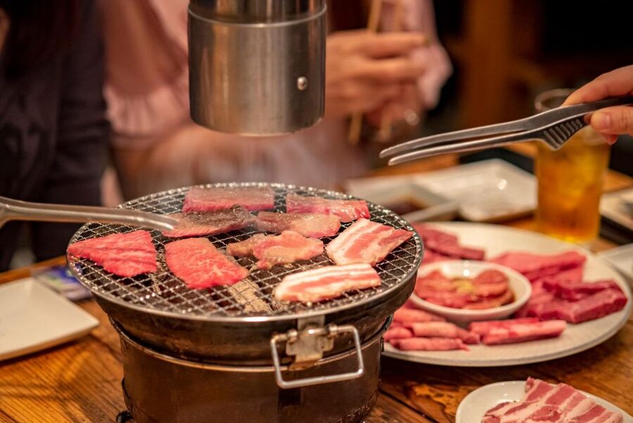 Tokyo: Night Foodie Tour in Shinjuku - Stop two: Wagyu yakiniku over a Japanese grill