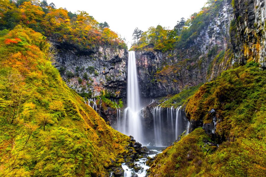 Tokyo: Nikko Toshogu Shrine and Kegon Waterfall Tour - Shinkyo Bridge and the gateway to sacred Nikko