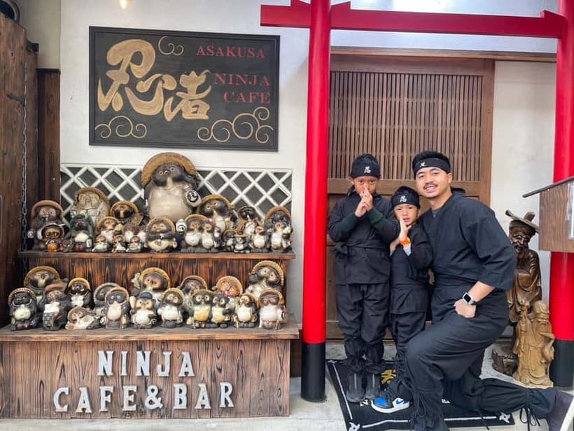 Tokyo: Ninja Experience Cafe Asakusa - Putting on the ninja uniform in Asakusa