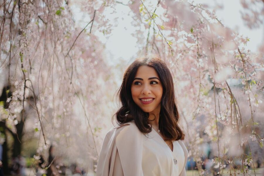 Tokyo: Photo Shoot with a Private Vacation Photographer - Price, group size, and practical value