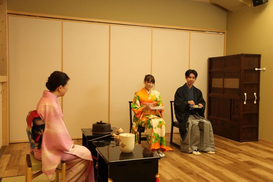 Tokyo: Practicing Zen with a Japanese Tea Ceremony - A calm introduction beside Tokyo Tower