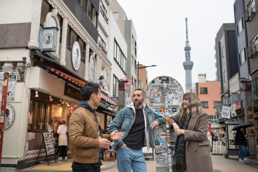 Tokyo: Private Custom Insider Tour with a Local Host - Akihabara for games, anime, and electronics