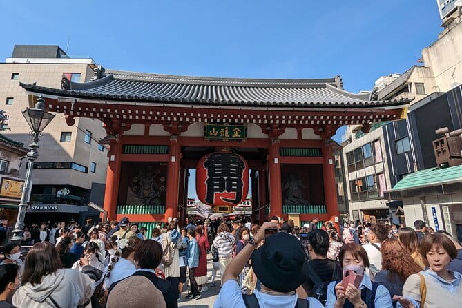 Tokyo Private Day Tour by Car with English speaking Driver - Imperial Palace East Gardens bring history into the day