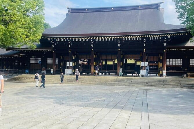 Tokyo Private Day Tour by Car with English speaking Driver - Tsukiji Outer Market is the natural lunch break