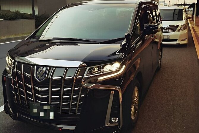 Tokyo: Private One-Way Transfer to/from Haneda Airport(HND) - Arriving at Haneda and meeting the driver